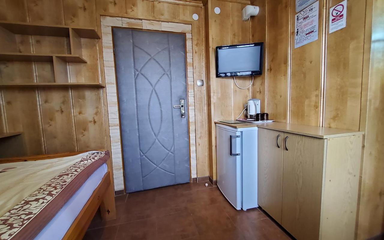 Willa U Damiana - Pokoje Noclegi Nad Morzem Mielno  Bagian luar foto