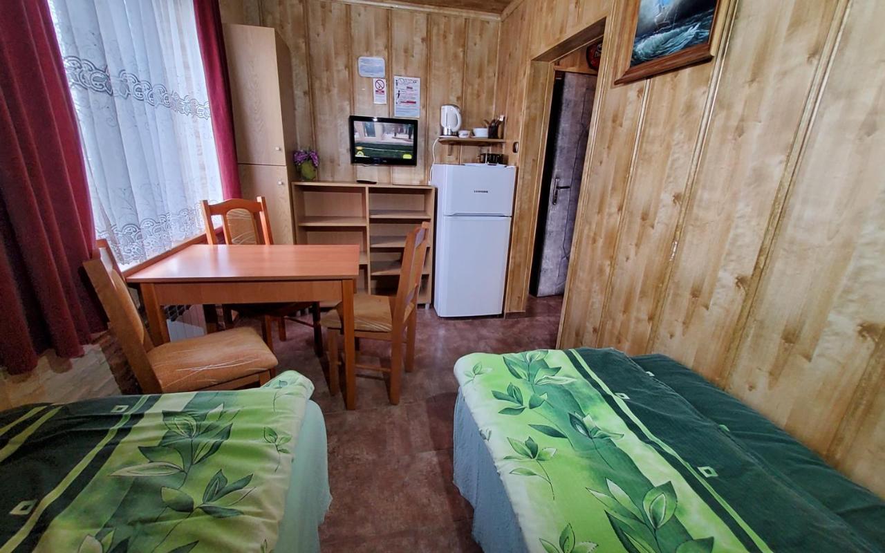 Willa U Damiana - Pokoje Noclegi Nad Morzem Mielno  Bagian luar foto